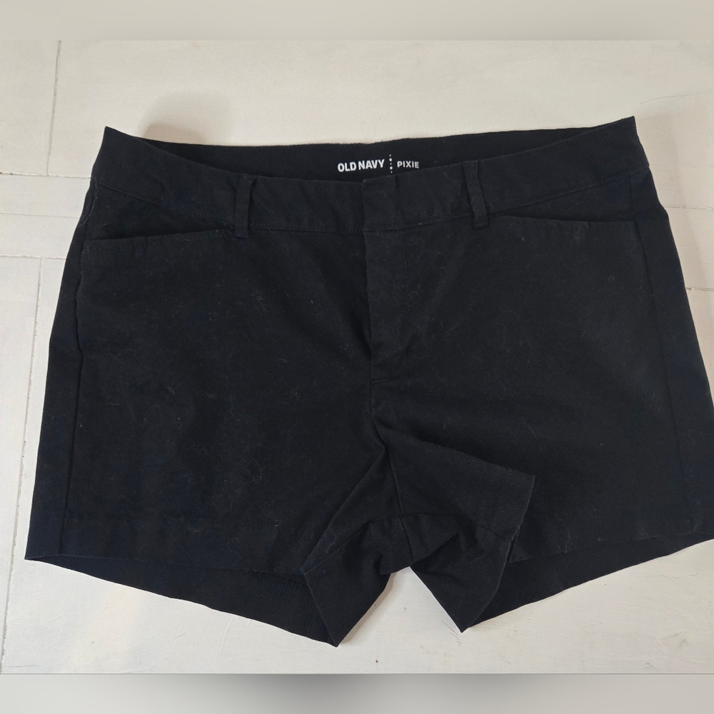 Old Navy Pixie Shorts Black zip front Size 10